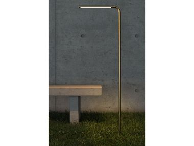 Lampada da terra per esterno a LED in ottone DEUS 1250 247LAB