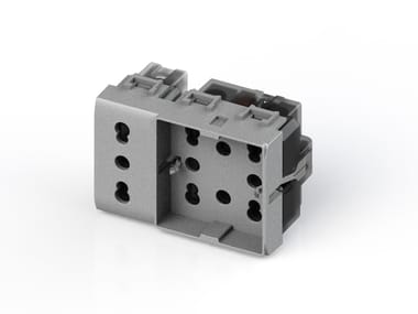 4 BOX, SIDE UNIKA 4B.NT.H21.XL Presa bivalente a tre moduli per serie civile