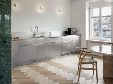 Custom linear stainless steel kitchen ATELIER ABIMIS