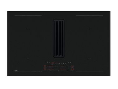 Piano cottura a induzione con cappa integrata SAPHIRMATT SERIE 8000 BRIDGE AEG