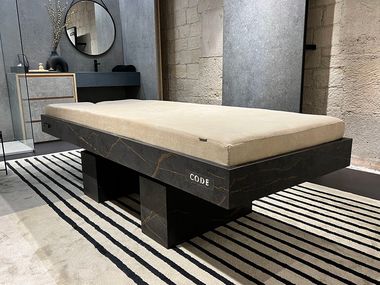 Electric Dekton® massage bed CODE - COCO AKT GROUP