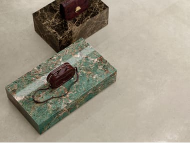 ARIOSTEA, MŪRA RAMIA 