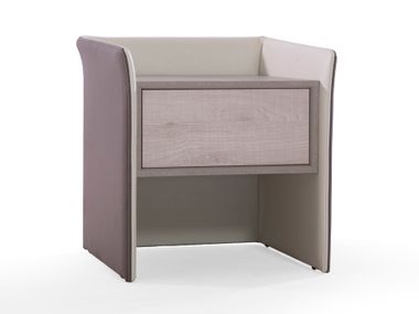 Comodino in pelle con cassetti GORDON Able