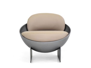 Poltrona de resina NEST Able