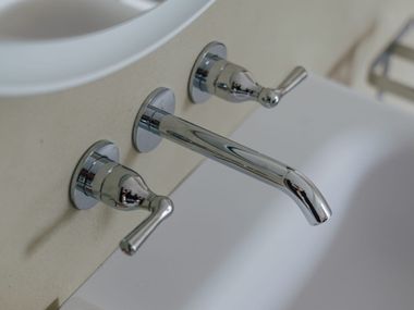 3 hole wall-mounted washbasin mixer MEMORY CLASSIC Agape