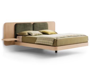 Letto matrimoniale in legno massello con testiera imbottita GRAND VOILE Alf DaFrè