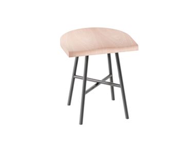 Sgabello basso in legno massello CAMARADE Antifer