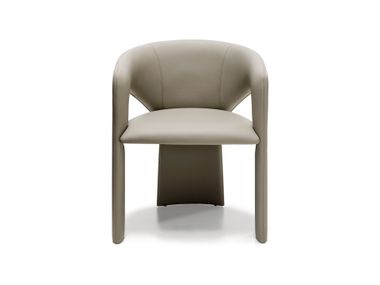 Silla tapizada de cuero con brazos SIENNA Arketipo