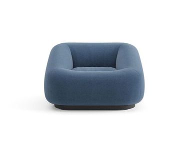 Fauteuil avec structure en polypropylène expansé AOM Arper