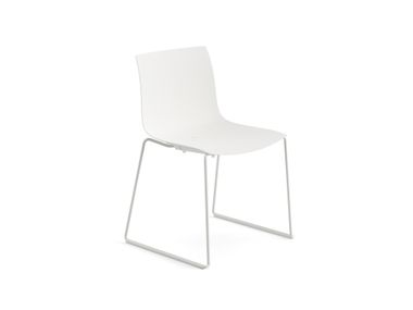 Chaise de jardin luge en polypropylène CATIFA (RE) 46 Arper