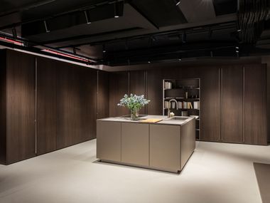 Fitted kitchen with island AK_PROJECT Arrital