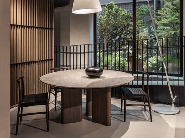 Round table with porcelain stoneware top MODUS Arrital