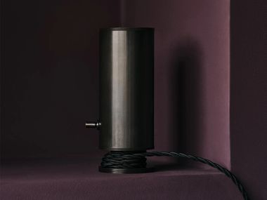 Adjustable brass table lamp MM. PSILAX Authentage Lighting