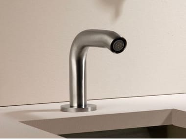 BEAMTECH, TIMELESS TL08 Bocca di erogazione in acciaio inox per bidet con aeratore da piano