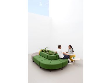 BEND Round laminate coffee table By ACTIU | design Stone Designs