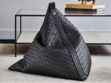 Pouf sac en cuir BERLINGOT | Pouf en cuir Duvivier Canapés