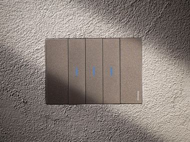 Serie civile touch filomuro LIVING NOW INWALL BTICINO
