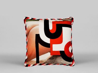 Cuscino quadrato sfoderabile BUTT PILLOW - ART05 HENZEL STUDIO