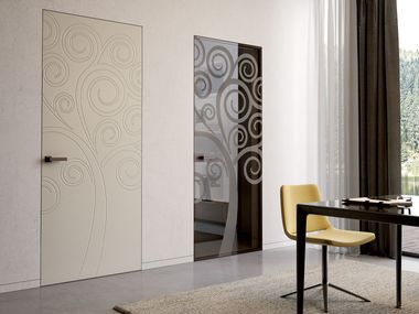 Bertolotto Porte, NATURA TREE Porta a filo muro a battente in legno