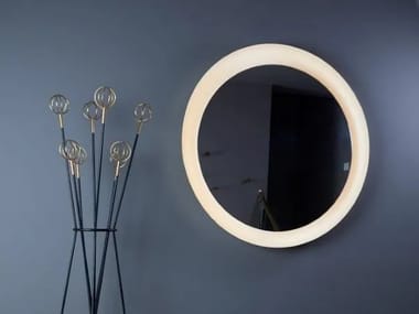 Specchio con illuminazione integrata da parete MAGNUS Betec