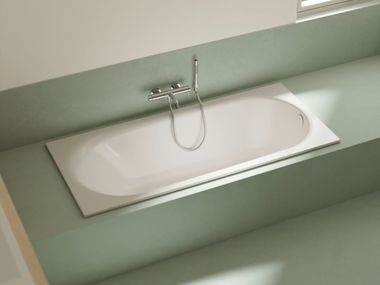Rectangular enamelled steel bathtub BETTECOMODO Bette