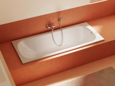Rectangular enamelled steel bathtub BETTEFORM Bette