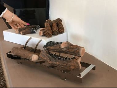 BioKamino, SUPPORTO CEPPI Supporto in acciaio inox per ceppi di legna ceramica