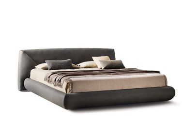 Letto imbottito matrimoniale in pelle HOLDEN Bonaldo