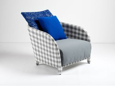 Poltrona da giardino in tessuto con braccioli TARTAN Braid