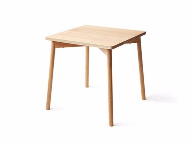 Tavolo quadrato in legno SKANDI
