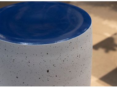 COLUMN | Stool Porcelain stool By MOVIMENTO
