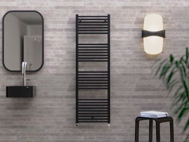 Scaldasalviette ad acqua calda a parete LISA 22 BLACK CORDIVARI