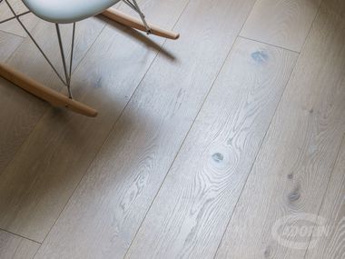 Brushed English oak parquet CONTORTA QUERCUS BLEACHED OIL Cadorin Group