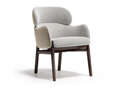 Sedia imbottita in tessuto con braccioli DAFNE Capital Collection