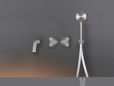 Miscelatore per vasca a muro in acciaio inox con doccetta ZIQQ 50Y Ceadesign