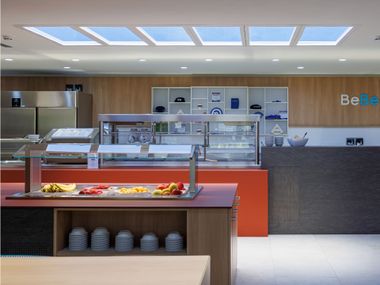 Kompakte künstliche Oberlichtlösung mit natürlichem Lichteffekt CoeLux® HT25 CoeLux