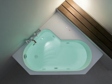 Corner built-in acrylic bathtub DIAMANTE Colacril