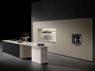 Cucina componibile con anta in alveolare d'alluminio e isola CX 16 COMP. 1 Comprex