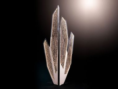 Scultura luminosa con trattamento fotocatalitico FOGLIA LIBELLULA CHROMATO Limited Edition 2025 Creazione SUGO