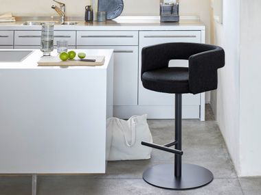 D8P-2 Stool By TECTA
