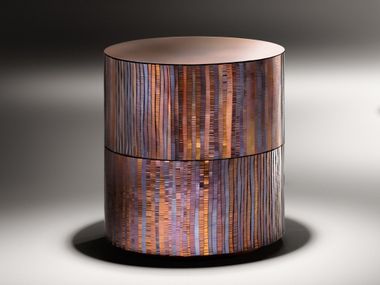 Comodino rotondo in acciaio inox con cassetti ORDITA - PANDORA DE CASTELLI