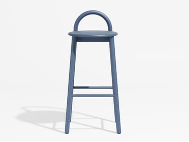 Sgabello alto da bar in legno con poggiapiedi BOBBY DESIGN BY THEM