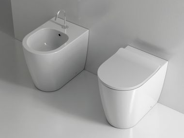 Floor-mounted ceramic sanitary-ware FOGLIA MEDIUM Domus Falerii