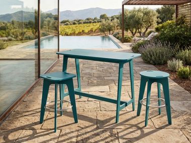 Polyethylene barstool with footrest BEAT Donye