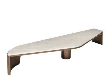 Low Carrara marble central coffee table EGO Shake