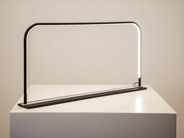 Candeeiro de mesa LED de alumínio ARCHETTO EGOLUCE