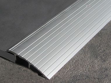 Bodenschiene NOVONIVEL® ACCESS EMAC Italia