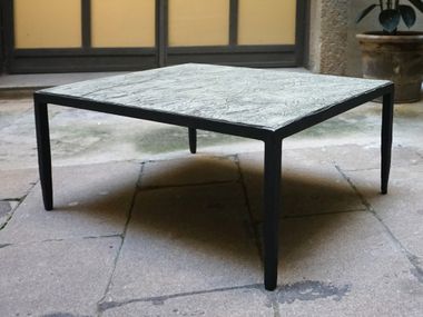 Mesa de centro baixa em aço para sala de estar EMPREINTES ICI ET LÀ