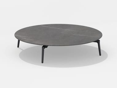 Low round table in painted aluminum with top in porcelain stoneware AIKANA