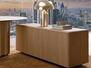 Aparador de madera con puertas SABREE FREZZA